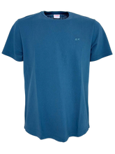 Carica l'immagine nel visualizzatore di Gallery, T-SHIRT UOMO AVIO
