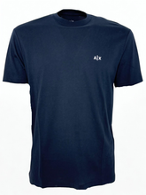 Carica l&#39;immagine nel visualizzatore di Gallery, T-SHIRT UOMO BLU CON LOGO FRONTALE
