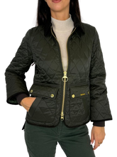 Carica l&#39;immagine nel visualizzatore di Gallery, GIACCA IMPERMEABILE DONNA VERDE
