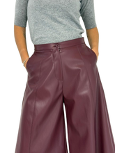 Carica l&#39;immagine nel visualizzatore di Gallery, PANTALONE DONNA ECOPELLE BORDEAUX
