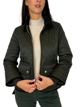 Carica l&#39;immagine nel visualizzatore di Gallery, GIACCA IMPERMEABILE DONNA VERDE
