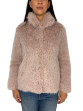 Carica l&#39;immagine nel visualizzatore di Gallery, ECO-PELLICCIA DONNA ROSA
