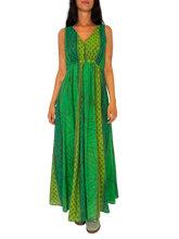 Carica l'immagine nel visualizzatore di Gallery, ABITO DONNA VERDE LUNGO

