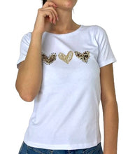 Carica l&#39;immagine nel visualizzatore di Gallery, T-SHIRT DONNA BIANCA CON CUORI
