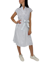 Carica l&#39;immagine nel visualizzatore di Gallery, VESTITO DONNA A RIGHE BIANCO/VERDE
