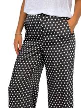 Carica l'immagine nel visualizzatore di Gallery, PANTALONE DONNA BIANCO/NERO
