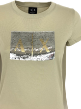 Carica l'immagine nel visualizzatore di Gallery, T-SHIRT DONNA VERDE LOGO FRONTALE
