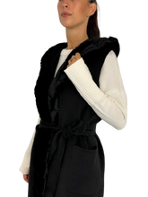 Carica l&#39;immagine nel visualizzatore di Gallery, GILET DONNA NERO
