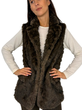 Carica l&#39;immagine nel visualizzatore di Gallery, GILET ECO-PELLICCIA DONNA MARRONE

