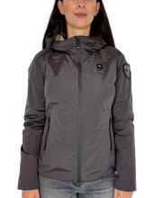 Carica l&#39;immagine nel visualizzatore di Gallery, GIUBBINO DONNA GRIGIO CON CAPPUCCIO
