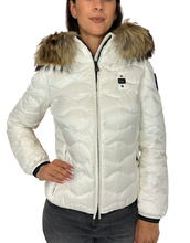 Carica l&#39;immagine nel visualizzatore di Gallery, GIUBBINO DONNA PANNA CON PELO (Copia)
