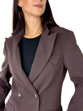 Carica l&#39;immagine nel visualizzatore di Gallery, GIACCA DONNA MARRONE DOPPIOPETTO
