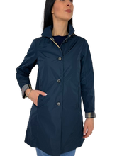 Carica l&#39;immagine nel visualizzatore di Gallery, TRENCH DONNA BLU REVERSIBILE
