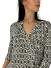 Carica l&#39;immagine nel visualizzatore di Gallery, MAGLIA DONNA FANTASIA GEOMETRICA
