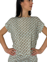 Carica l&#39;immagine nel visualizzatore di Gallery, TOP DONNA MANICHE CORTE FANTASIA GEOMETRICA
