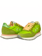 Carica l&#39;immagine nel visualizzatore di Gallery, SNEAKERS DONNA LIME Z34201 ALLY SOLID NYLON
