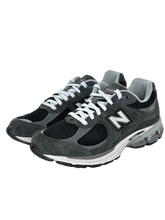 Carica l&#39;immagine nel visualizzatore di Gallery, SNEAKERS UOMO GRIGIE U2002RA
