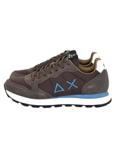 Carica l&#39;immagine nel visualizzatore di Gallery, SNEAKERS UOMO MARRONI Z45101 TOM SOLID
