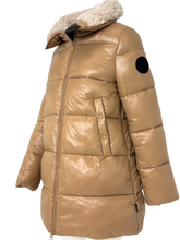 Carica l'immagine nel visualizzatore di Gallery, GIUBBINO DONNA CAMMELLO CON DETTAGLI TEDDY
