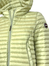 Carica l'immagine nel visualizzatore di Gallery, GIUBBINO DONNA VERDE LIME CON CAPPUCCIO

