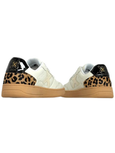 Carica l'immagine nel visualizzatore di Gallery, SNEAKERS DONNA BIANCHE 8908 LEGIT WMN
