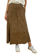 Carica l'immagine nel visualizzatore di Gallery, GONNA DONNA IN CAMOSCIO
