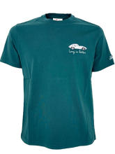 Carica l'immagine nel visualizzatore di Gallery, T-SHIRT UOMO VERDE LONG IS BETTER
