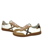 Carica l'immagine nel visualizzatore di Gallery, SNEAKERS DONNA BIANCHE/MARRONI 8290 BARRU
