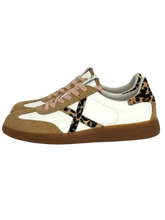 Carica l'immagine nel visualizzatore di Gallery, SNEAKERS DONNA BIANCHE/MARRONI 8290 BARRU
