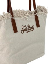 Carica l'immagine nel visualizzatore di Gallery, CITY BAG SABBIA CON LOGO FRONTALE
