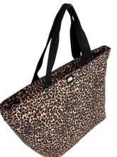 Carica l'immagine nel visualizzatore di Gallery, SHOPPER MAXI STAMPA LEOPARDATA
