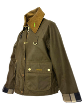 Carica l'immagine nel visualizzatore di Gallery, GIACCA IMPERMEABILE DONNA VERDE MILITARE
