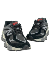 Carica l'immagine nel visualizzatore di Gallery, SNEAKERS UOMO NERE U9060
