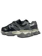 Carica l'immagine nel visualizzatore di Gallery, SNEAKERS UOMO NERE U9060
