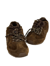 Carica l'immagine nel visualizzatore di Gallery, SNEAKERS DONNA MARRONI IN TEDDY EVO RUN W
