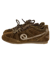 Carica l'immagine nel visualizzatore di Gallery, SNEAKERS DONNA MARRONI IN TEDDY EVO RUN W
