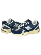 Carica l'immagine nel visualizzatore di Gallery, SNEAKERS UOMO BLU NAVY U880R6ZZ
