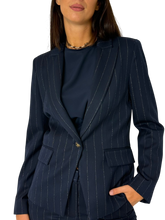 Carica l'immagine nel visualizzatore di Gallery, GIACCA DONNA GESSATA BLU
