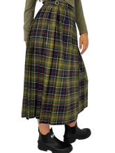 Carica l'immagine nel visualizzatore di Gallery, GONNA DONNA VERDE MILITARE FANTASIA TARTAN
