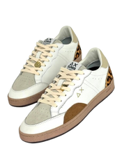 Carica l'immagine nel visualizzatore di Gallery, SNEAKERS DONNA BIANCA Z46249
