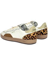 Carica l'immagine nel visualizzatore di Gallery, SNEAKERS DONNA BIANCA Z46249
