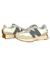 Carica l'immagine nel visualizzatore di Gallery, SNEAKERS UOMO BIANCA/BEIGE U327LT
