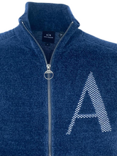 Carica l&#39;immagine nel visualizzatore di Gallery, PULLOVER UOMO BLU CON LOGO FRONTALE
