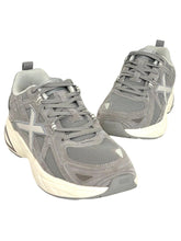 Carica l'immagine nel visualizzatore di Gallery, SNEAKERS UOMO GRIGIE 8912
