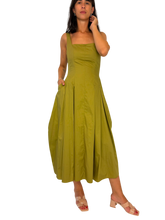 Carica l'immagine nel visualizzatore di Gallery, ABITO DONNA VERDE A PALLONCINO
